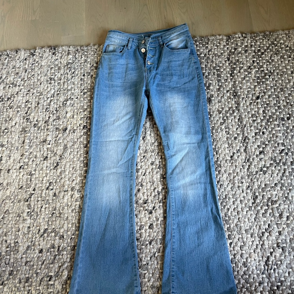 Bootcut jeans size small